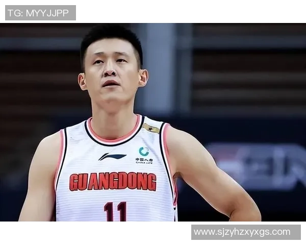 周鹏：从篮球场上的拼搏者到生活中的坚韧榜样，见证奋斗与成长的精彩旅程