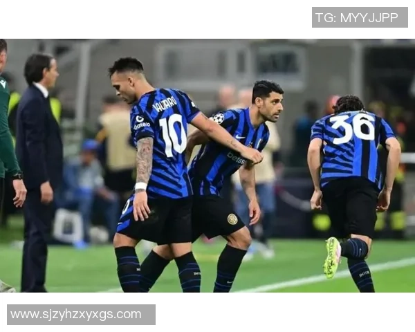 希腊与伊朗友谊赛精彩对决两国球队展现足球魅力与团结精神 希腊与伊朗友谊赛精彩对决两国球队展现足球魅力与团结精神